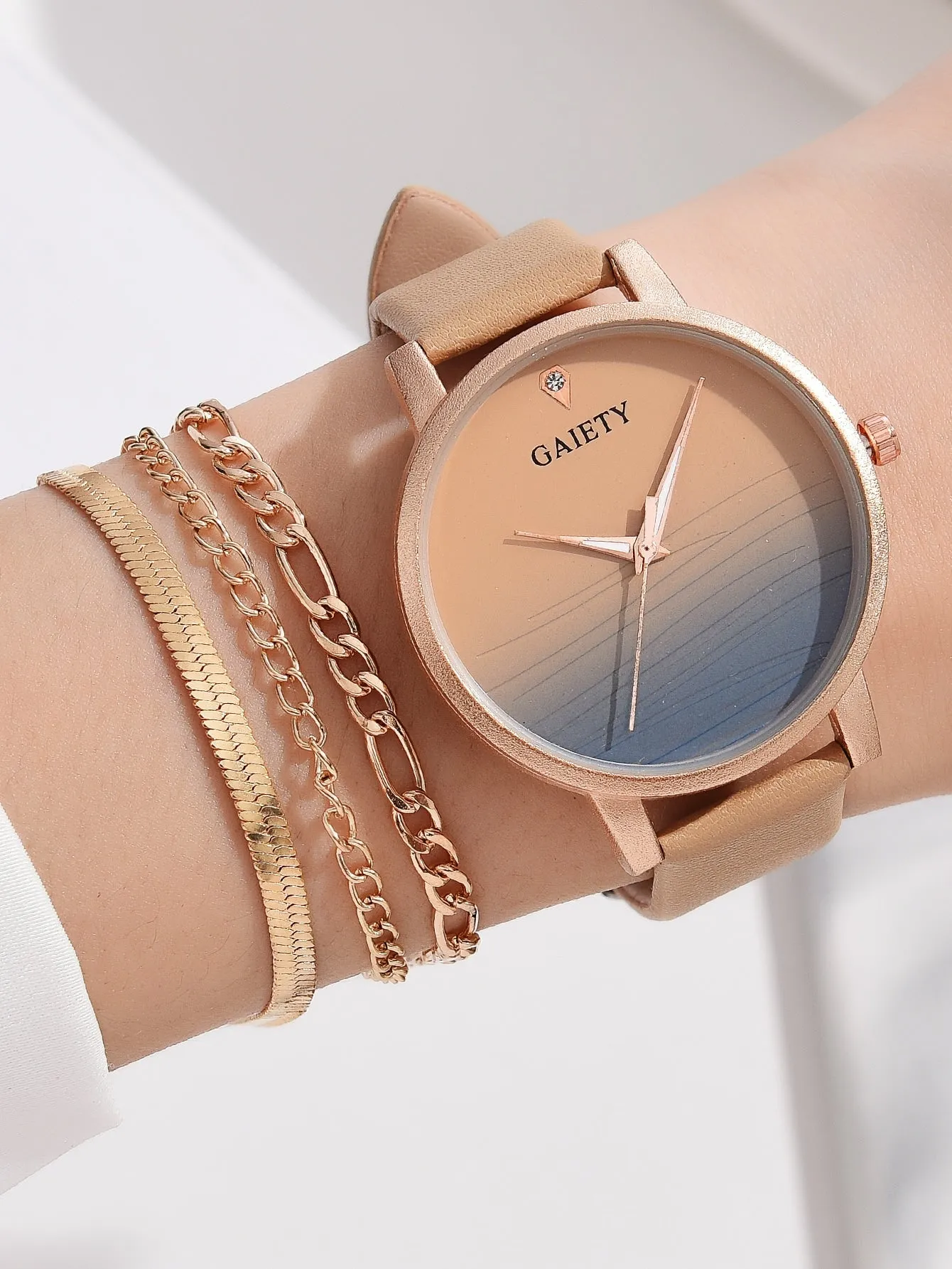 1pc Ombre Round Pointer Quartz Watch & 1pc Layered Bracelet - Khaki