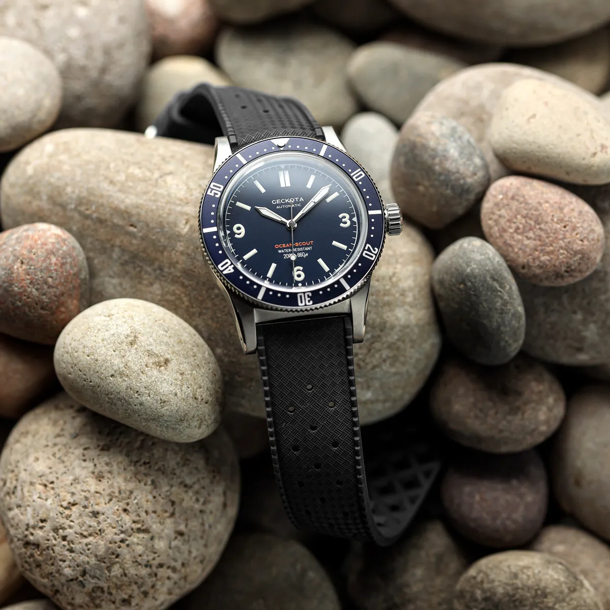Classic Tropical Style Rubber Watch Strap - Black