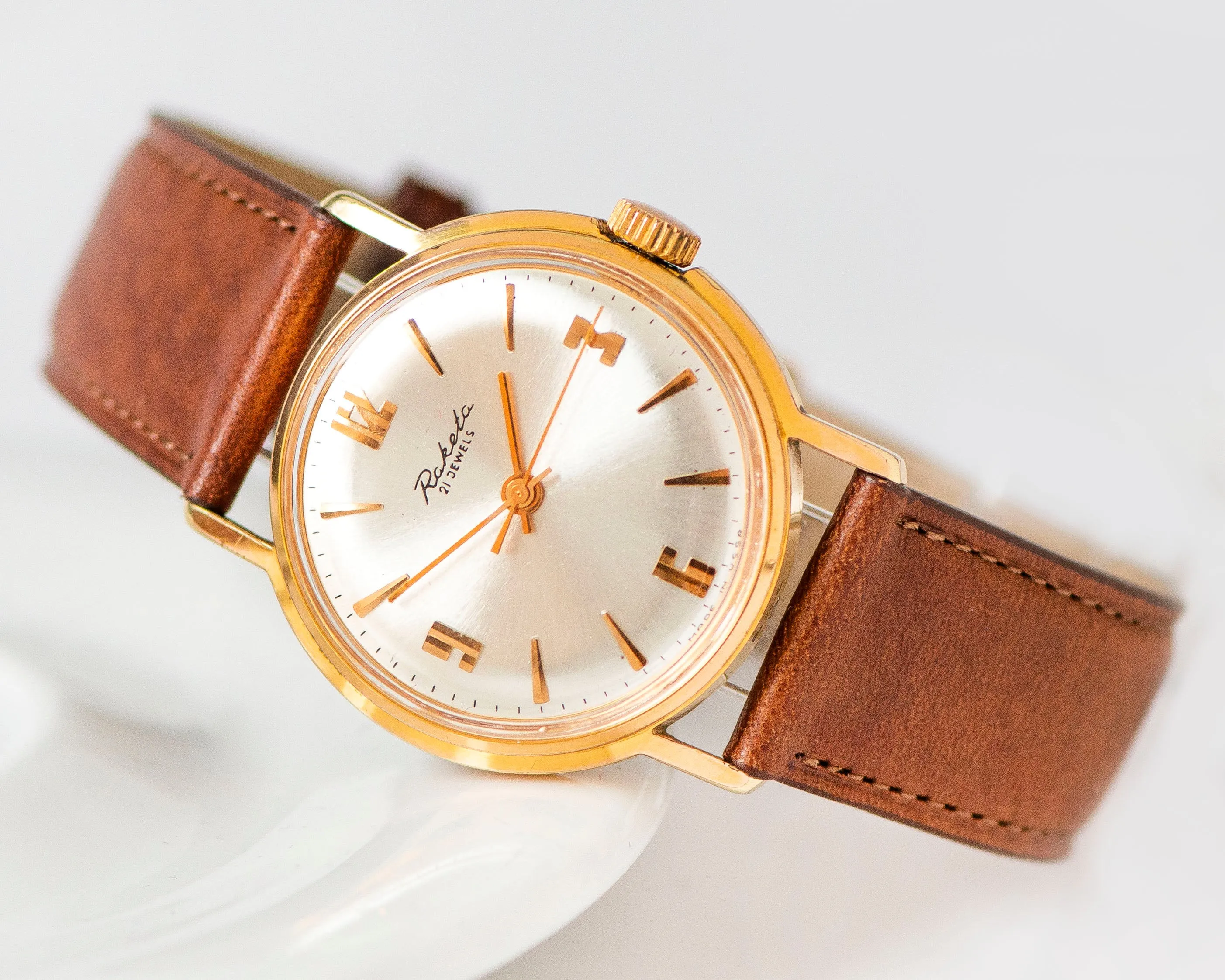 Dress watch for men Rocket gold plated, vintage watch for men shockproof, classic unisex watch graduation gift, luxury leather strap new