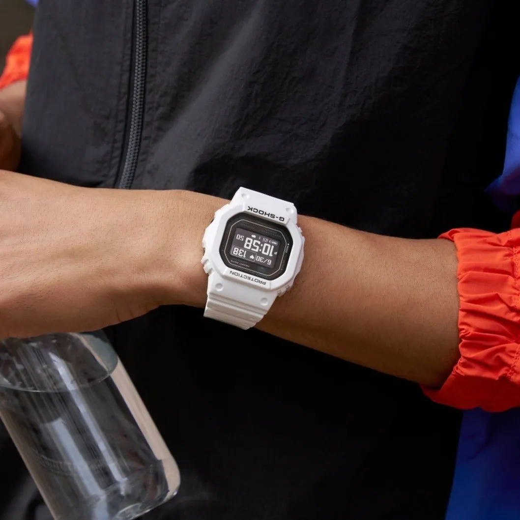 G-Shock DWH5600 G-Move White