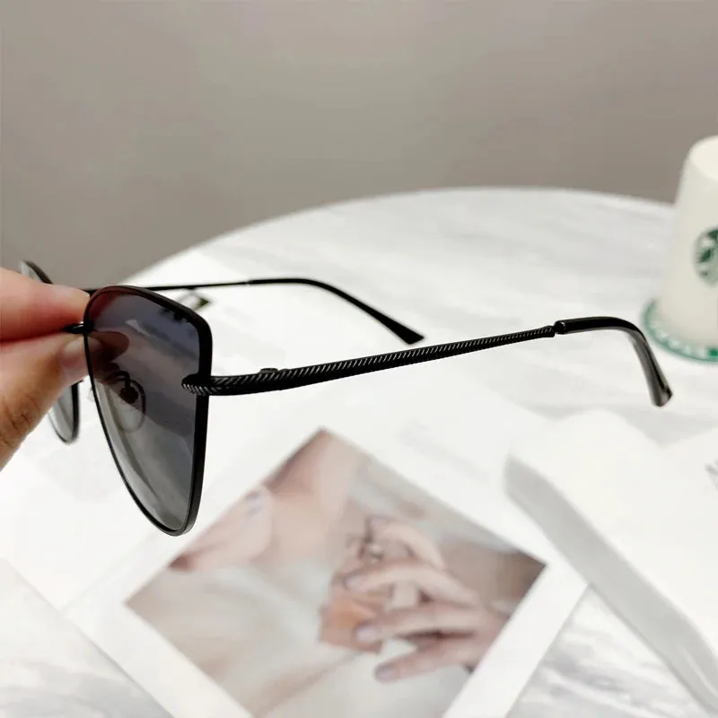 Luxury Metal Sunglasses Women Men Square Sun Glasses Ladies Shades Gradient Eyewear UV400 Goggles