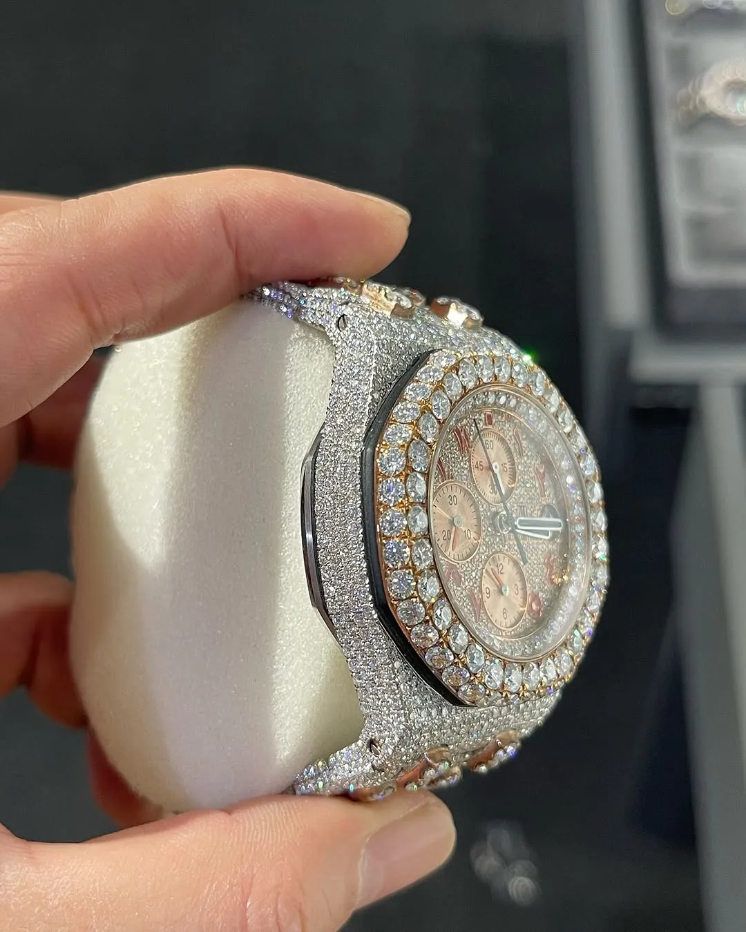 MOISSANITE AP WATCH | AUDEMARS PIGUET ROYALOAK BUSTDOWN W 233