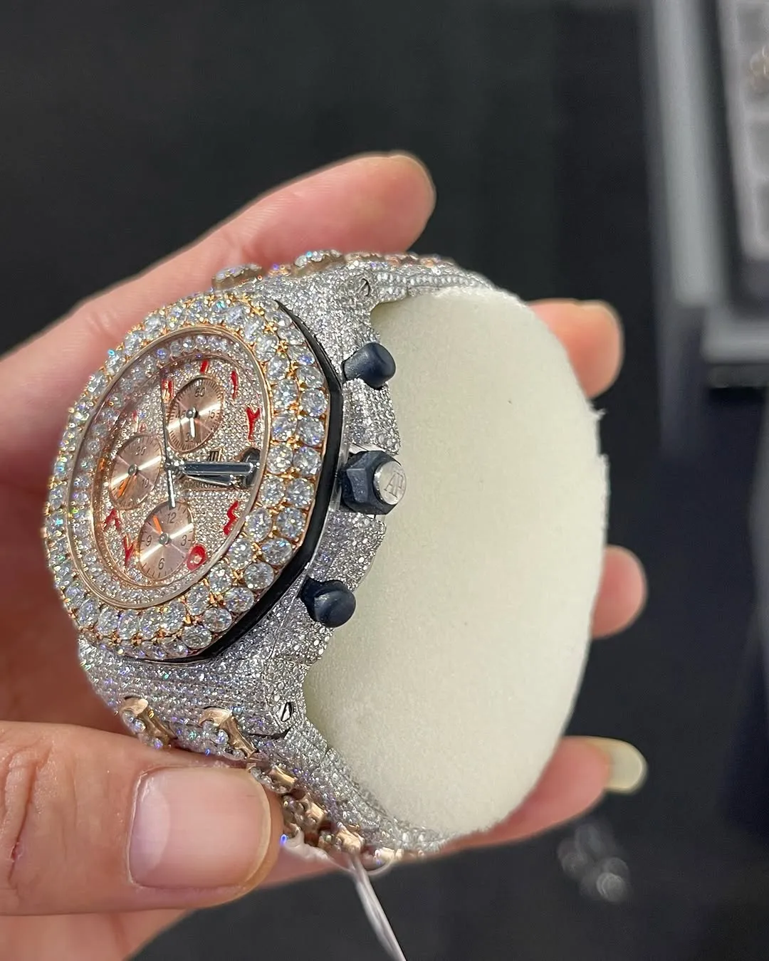 MOISSANITE AP WATCH | AUDEMARS PIGUET ROYALOAK BUSTDOWN W 233