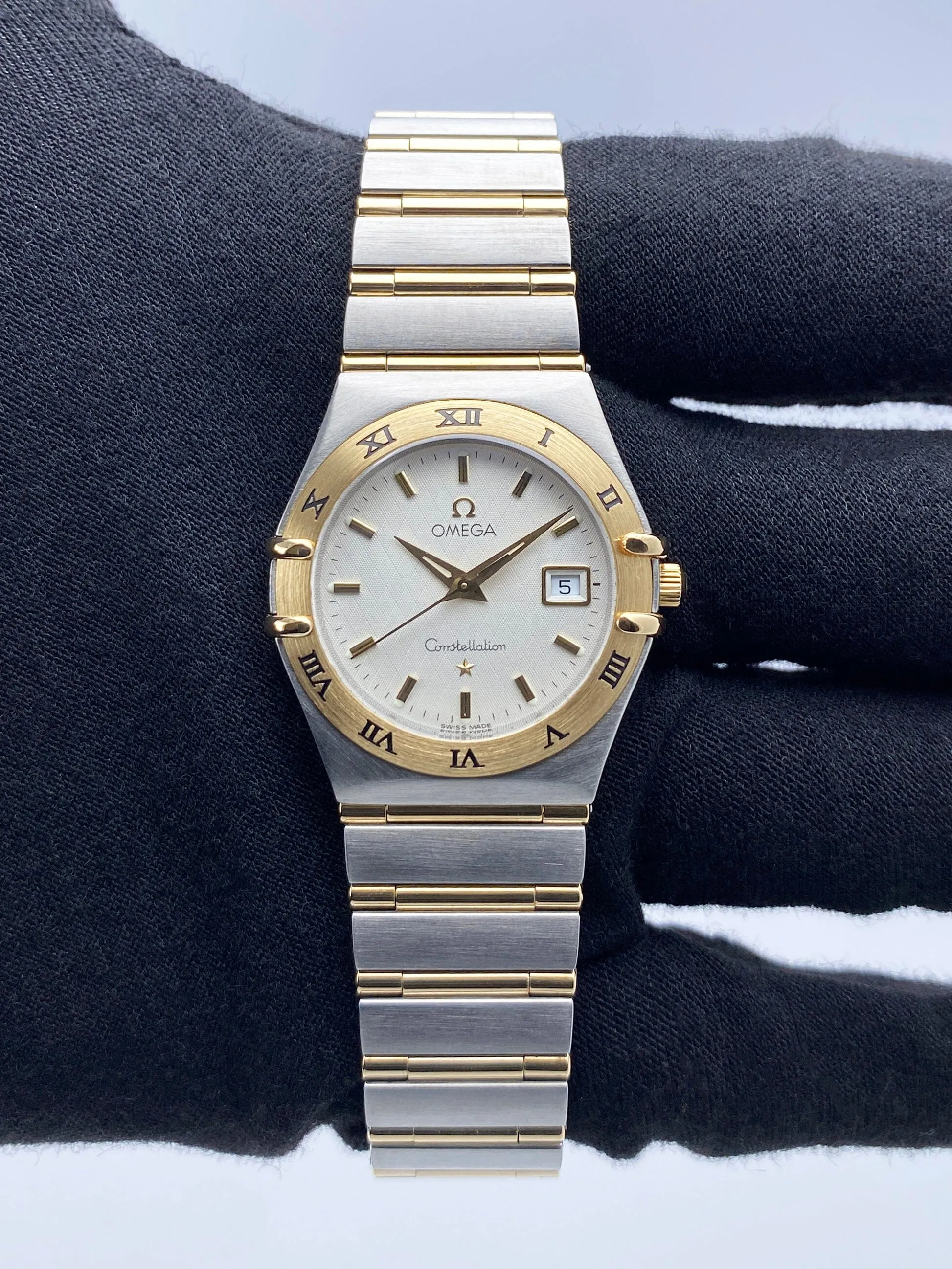 Omega Constellation 1392.30.00 Two Tone Ladies Watch
