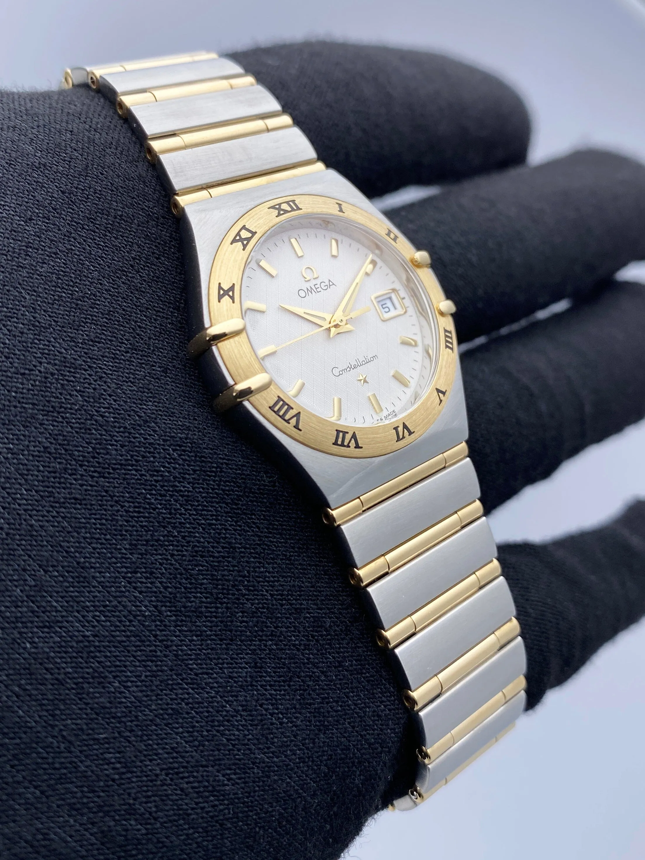 Omega Constellation 1392.30.00 Two Tone Ladies Watch