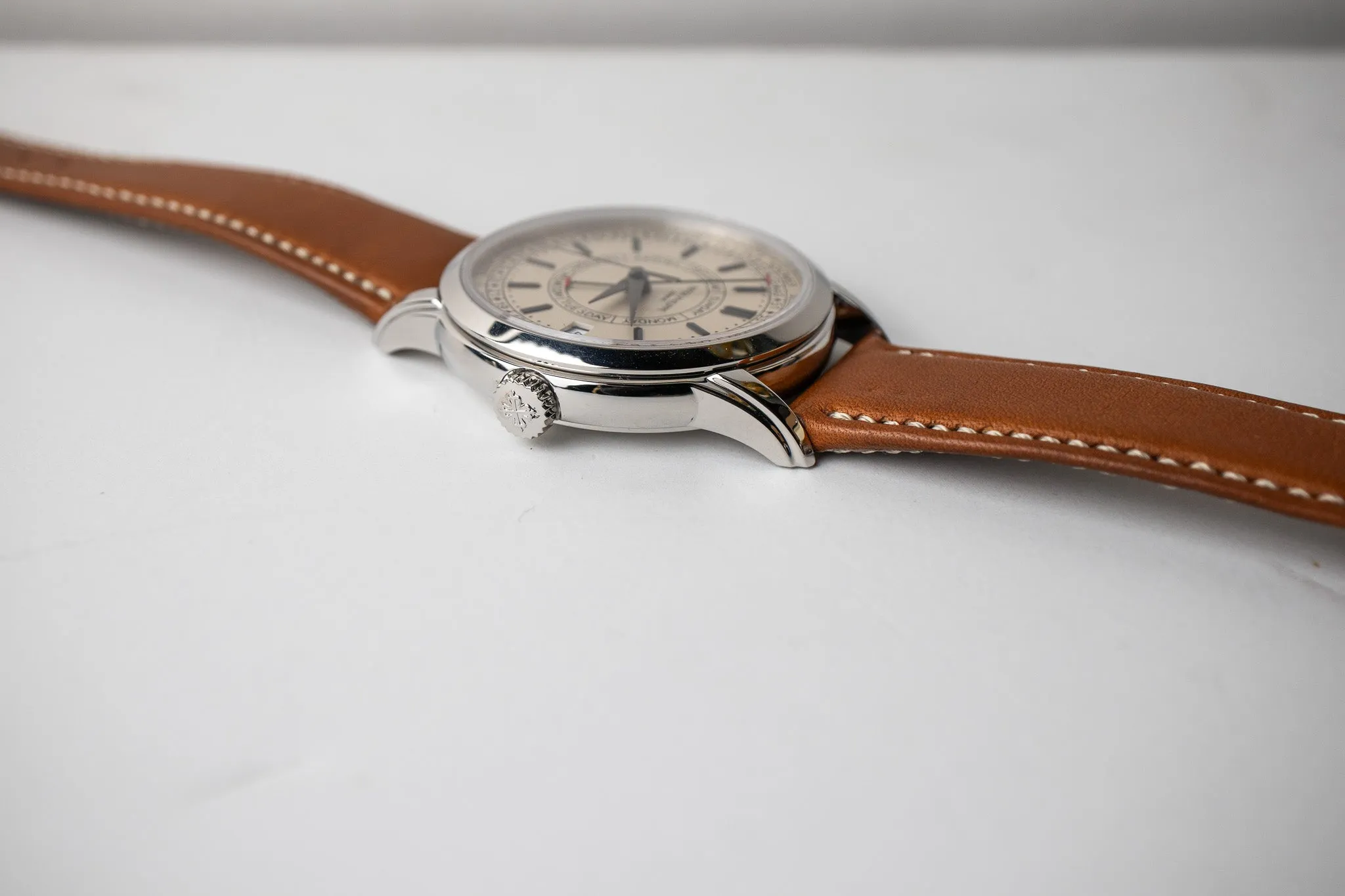 Patek Philippe Calatrava Weekly Calendar 5212A