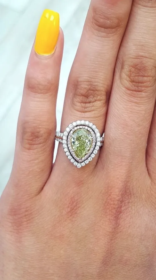 Rare Natural Fancy Green Pear Cut 18k Gold Diamond Ring GIA Certified 3.40 CTW