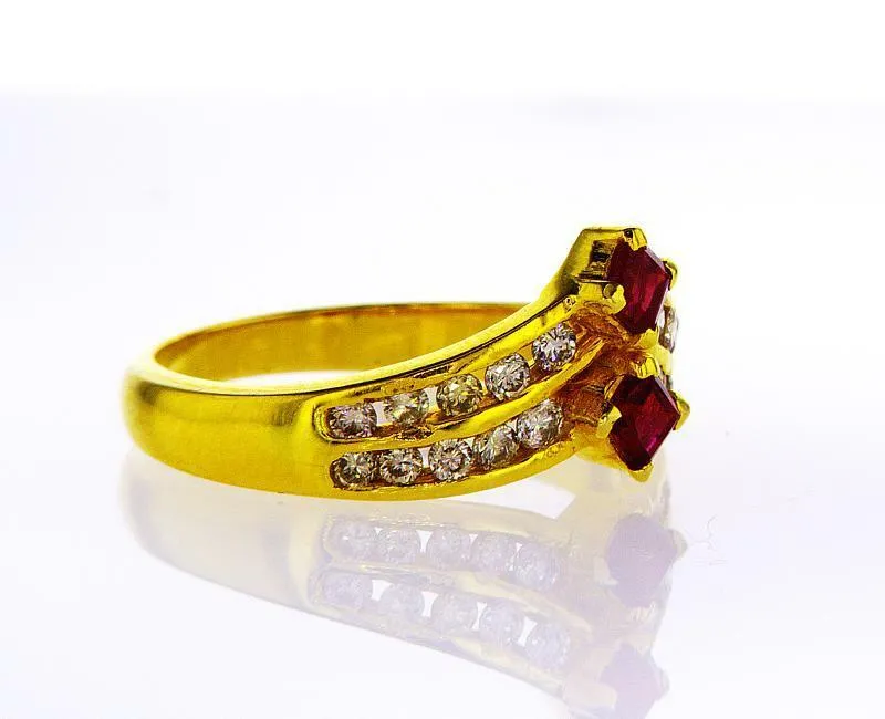 Red Ruby and Diamond Ring 0.50 CTW  Natural 14k Yellow Gold Vintage Women's