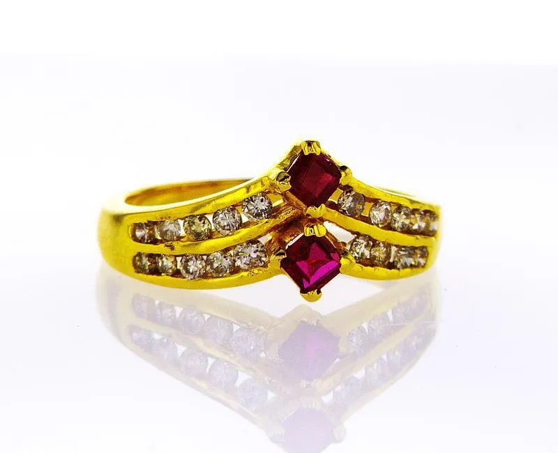 Red Ruby and Diamond Ring 0.50 CTW  Natural 14k Yellow Gold Vintage Women's